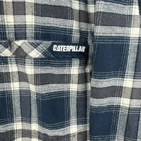 CAT Flannel Shirt Men's Size XL Blue Plaid Button Up Long Sleeve Workwear Casual - Picture 4 of 12